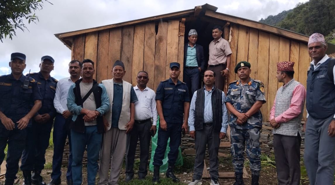 बझाङ छबिसपाथिभेराका विभिन्न योजनाहरुको अनुगमन