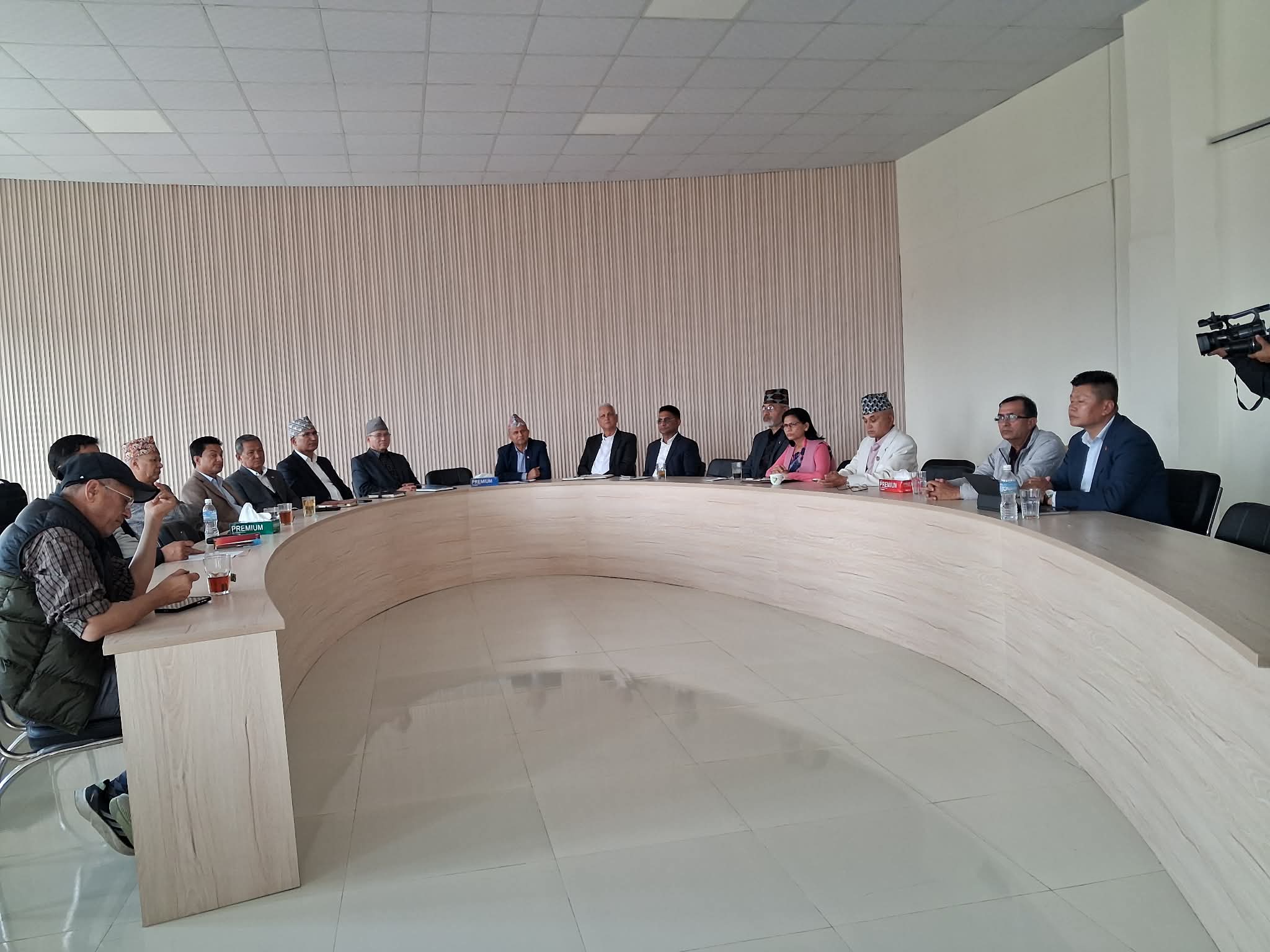 एमालले भन्यो- सेना, प्रशासन र अन्तर्राष्ट्रिय समुदायसँग मित्रवत् सम्बन्ध छ