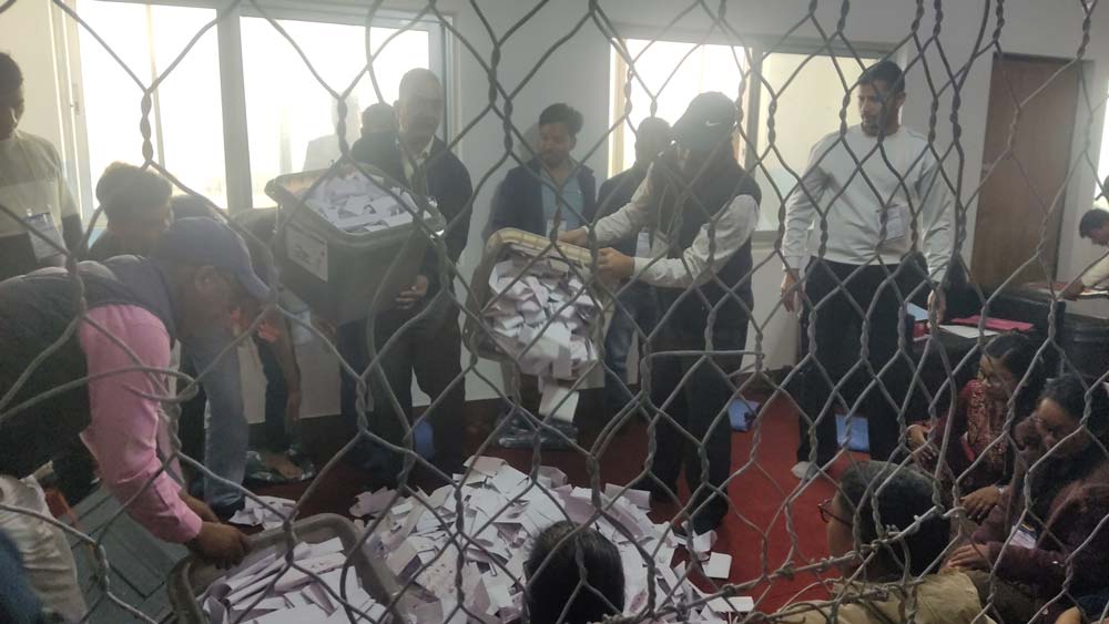 दाङ-२ मा मतगणना सुरु