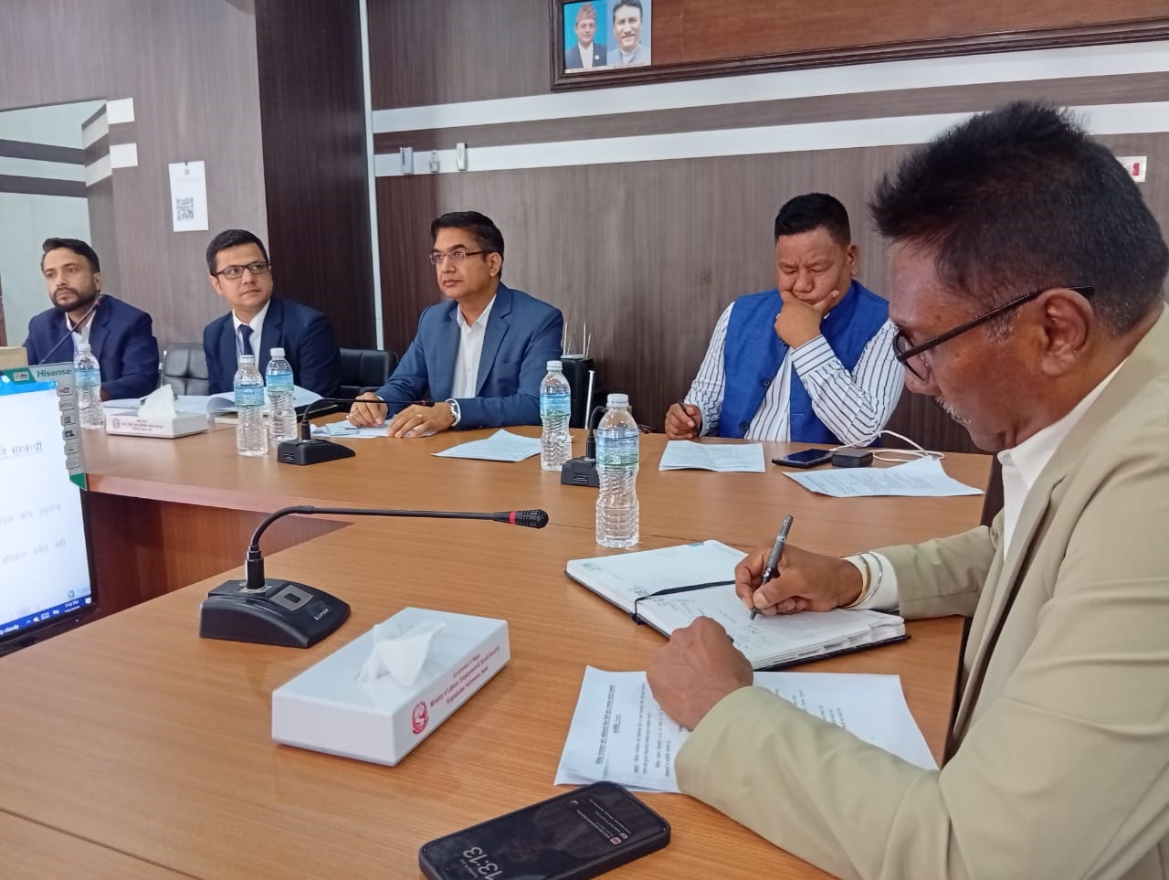 जसपा नेपालको राष्ट्रिय महाधिवेशन मञ्च हावाहुरीले भत्कायो