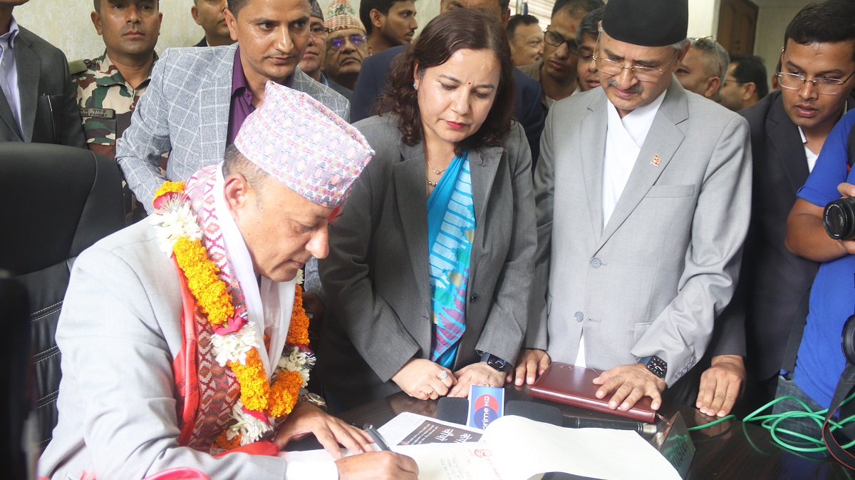 पर्यटनमन्त्री पाण्डेको पहिलो निर्णय : पर्यटन नीति संशोधनका लागि कार्यदल