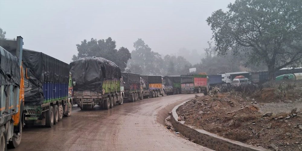 बुटवल–नारायणगढ सडक अवरुद्ध