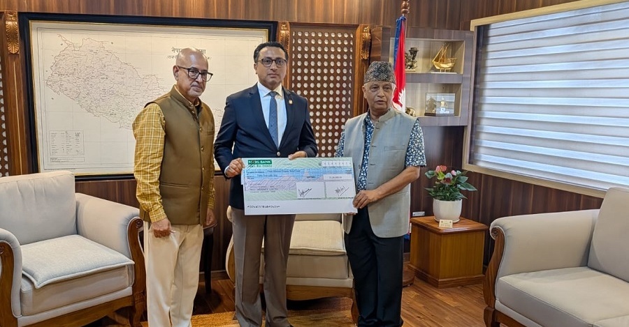 नेको इन्स्योरेन्सद्वारा बाढीपीडितका लागि ३५ लाख रुपैयाँ सहयोग