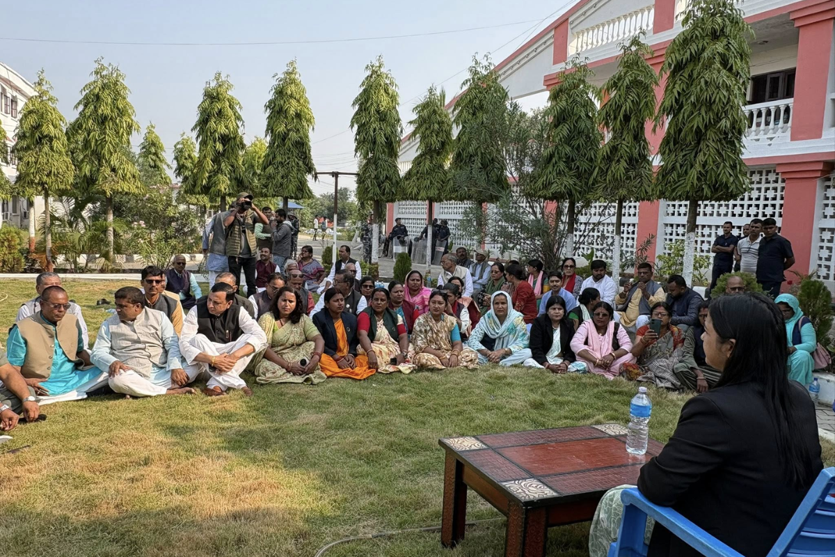 मधेशको दुःख : नयाँ सभामुखको खोजी, चौरमा संसद् बैठक