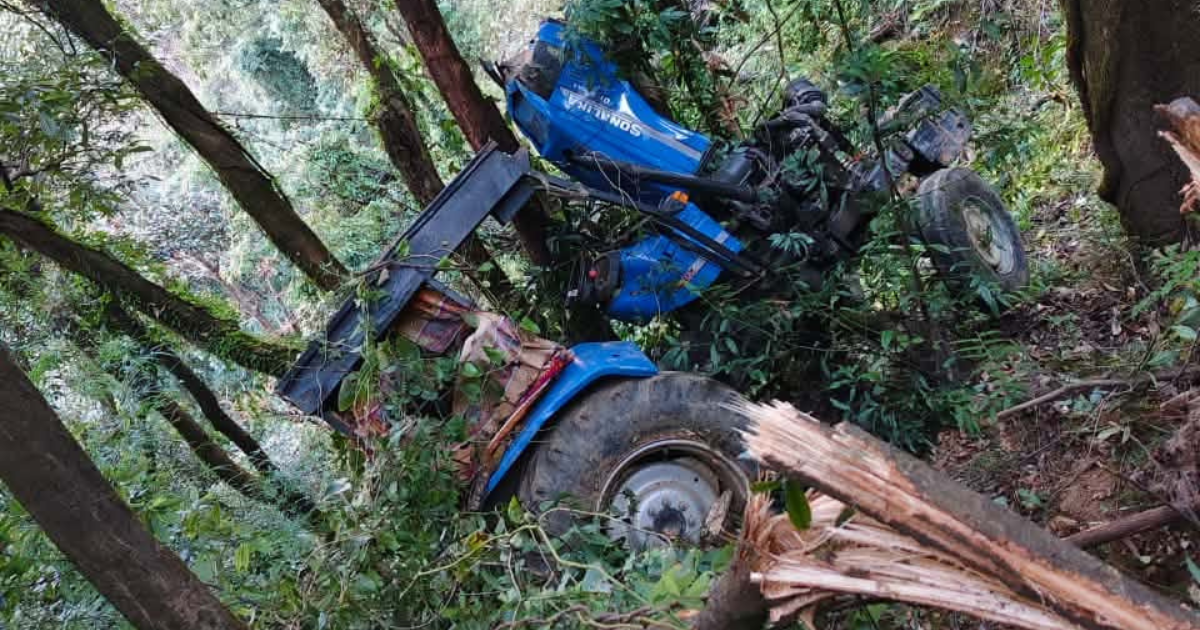 पूर्वी रूकुममा ट्याक्टर दुर्घटना