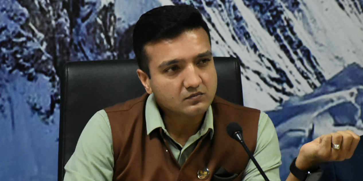 बजारमा कृत्रिम अभाव र मूल्यवृद्धि गर्नेलाई कानुनी कारवाही गर्न सरकारलाई निर्देशन