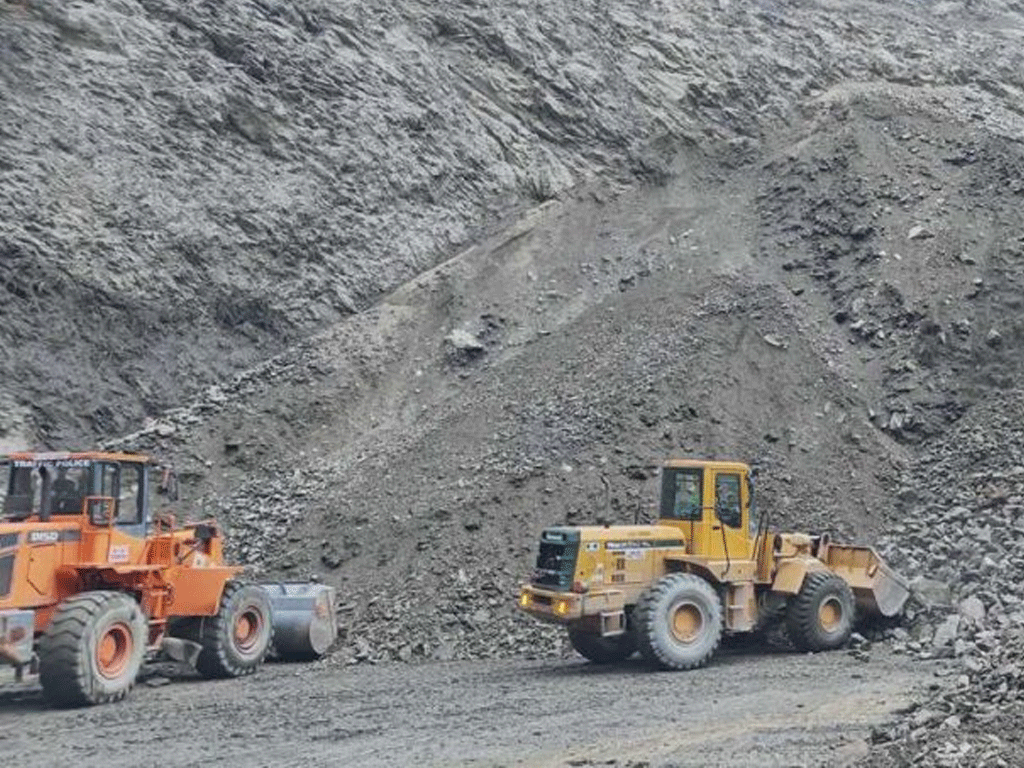 तुईन खोला पहिरो : यात्रुलाई नि:शुल्क बस सेवा