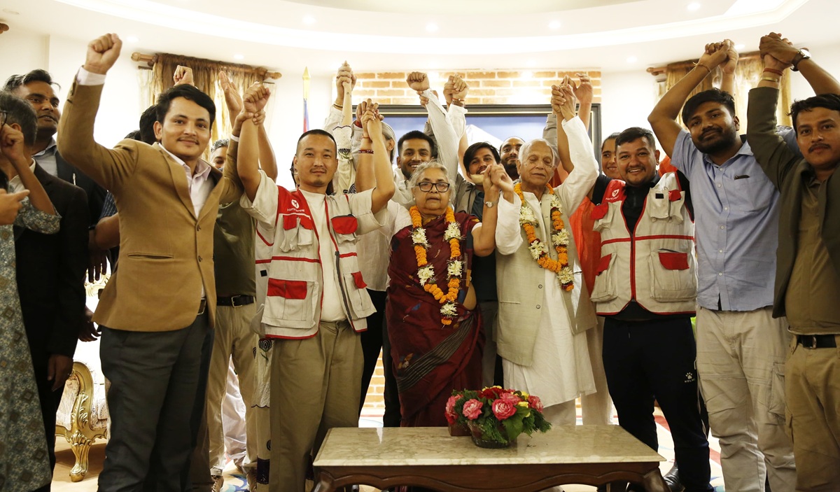 जसपा नेपालको राष्ट्रिय महाधिवेशन मञ्च हावाहुरीले भत्कायो