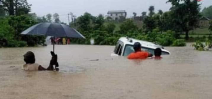 लमहीका मेयर चौधरी चढेको गाडी डुबानमा