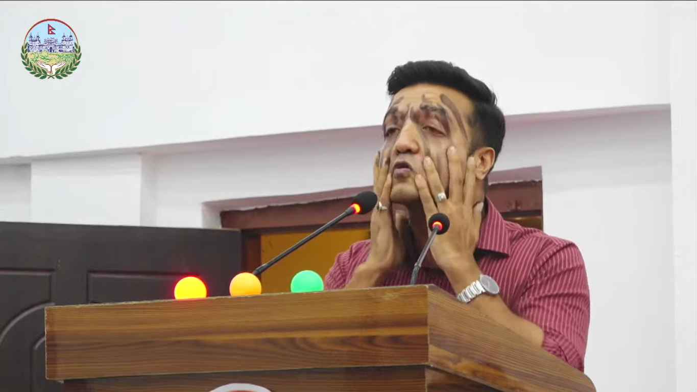 सांसद अन्सारीले दले आफ्नै अनुहारमा कालो मोसो, मुख्यमन्त्री सोनललाई विश्वासको मत नदिने