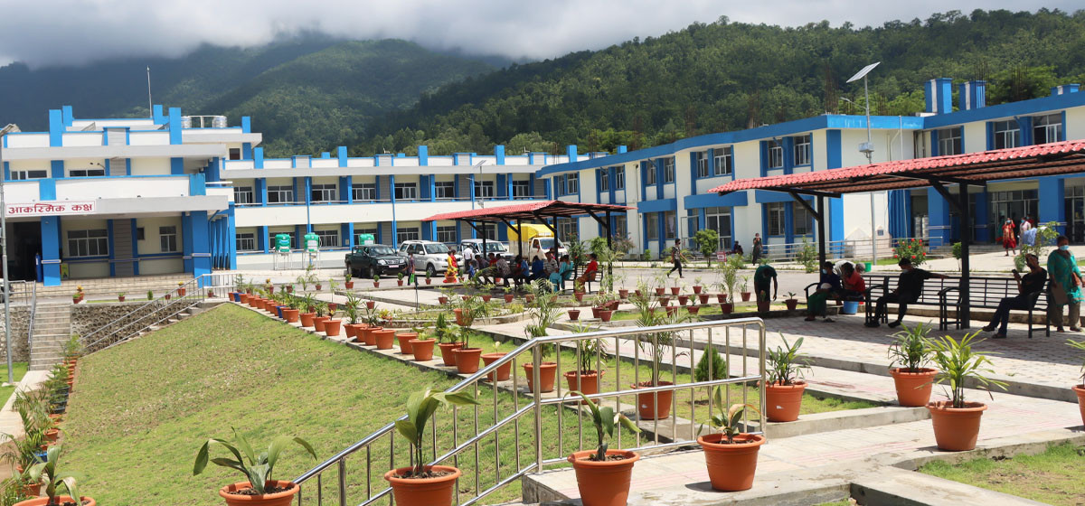 सुर्खेत अस्पतालका लेखा अधिकृतसहित ३ जनाविरुद्ध भ्रष्टाचार मुद्दा