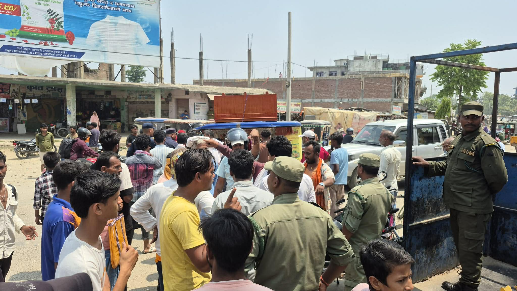 गौरमा अटो र इभी सञ्चालनलाई लिएर विवाद चर्कियो, आन्दोलनको चेतावनी