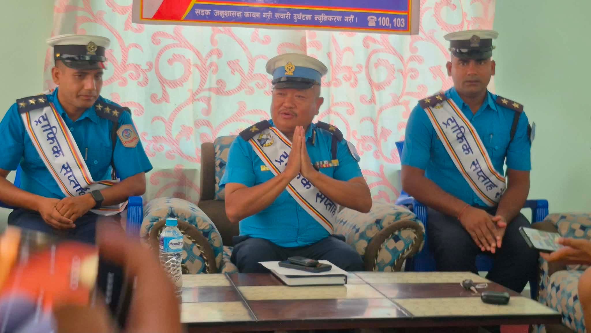 ट्राफिक सप्ताह २०८३ : सचेतनादेखि निःशुल्क स्वास्थ्य परीक्षण र लापसे कारबाहीसम्म