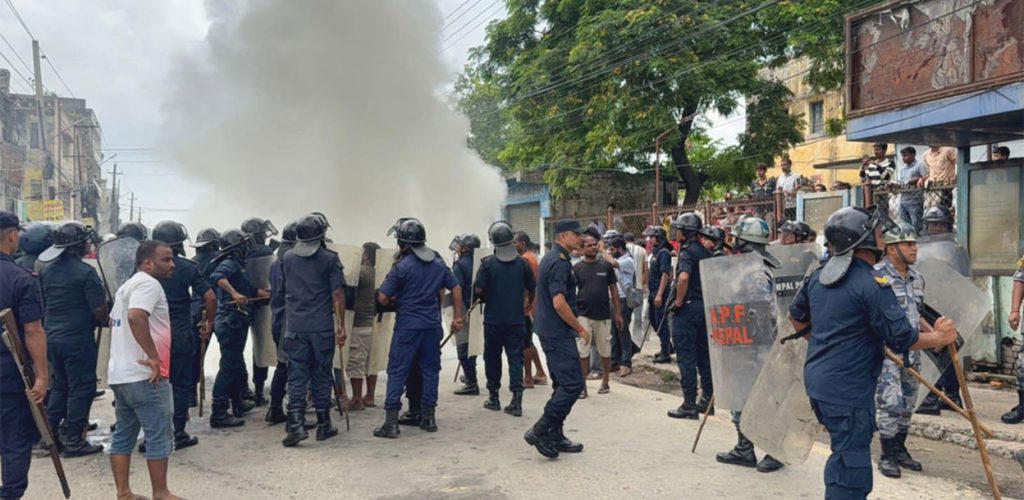 अभद्र टिप्पणीले मधेशमा तनाव