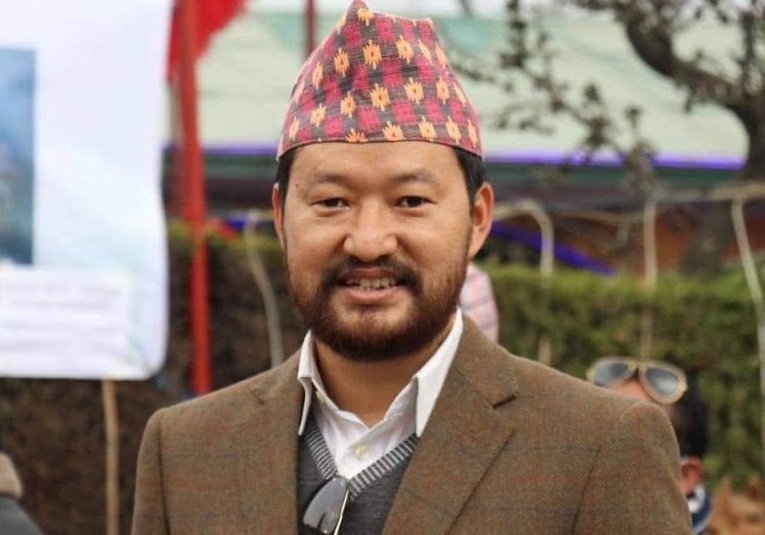 योगेशले पाएनन् टिकट, ताप्लेजुङमा क्षितिज थेबे उम्मेदवार