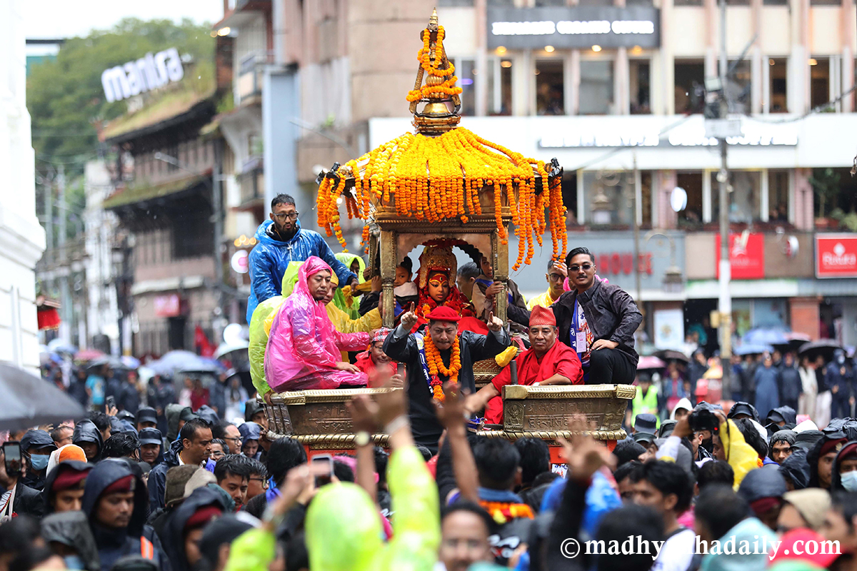 झरीबीच वसन्तपुरमा मनाइयो इन्द्रजात्रा (तस्बिरहरू)