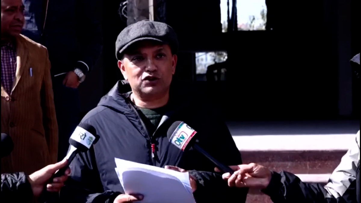 गगनको गुनासो- विश्वप्रकाश र मेराविरुद्ध घेराबन्दी भयो