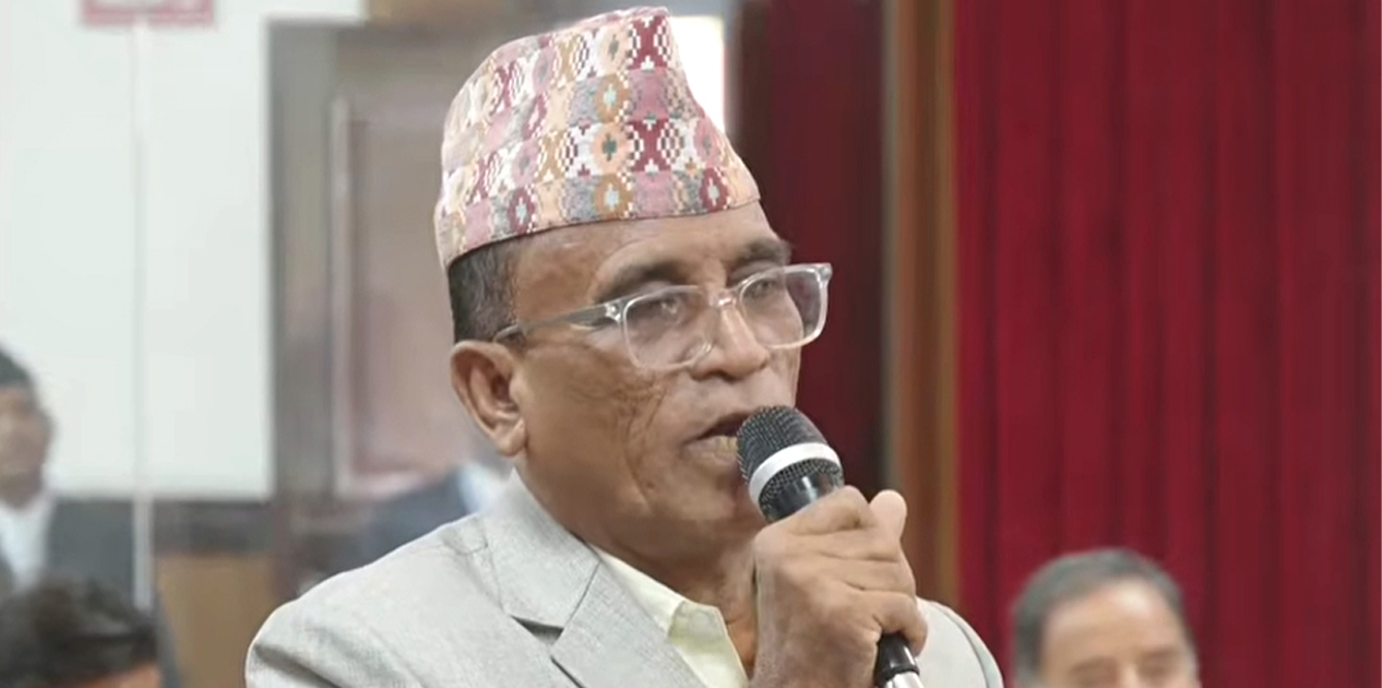 मन्त्रीलाई एक जना मात्रै स्वकीय सचिव राख्न पाउने कानुनी व्यवस्था गर्न माग