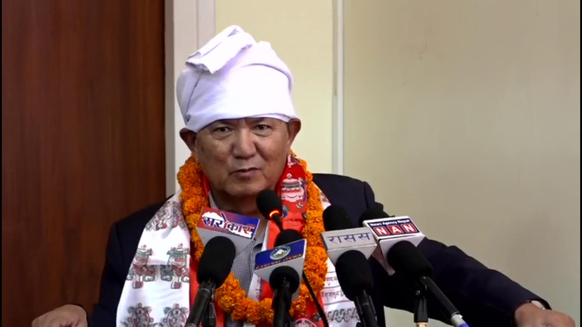अहिले राज्यको विरुद्धमा विद्रोह गर्ने समय होइनः सञ्चारमन्त्री गुरुङ