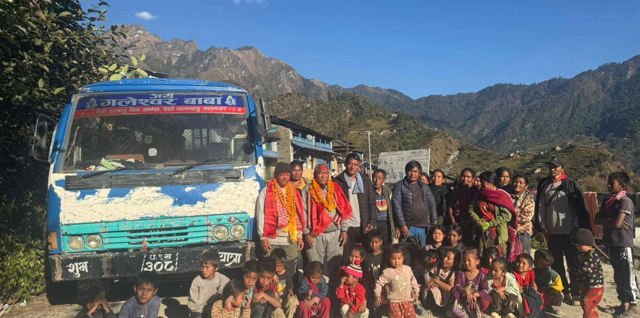 मल्कवाङमा पहिलो पटक बस पुग्यो