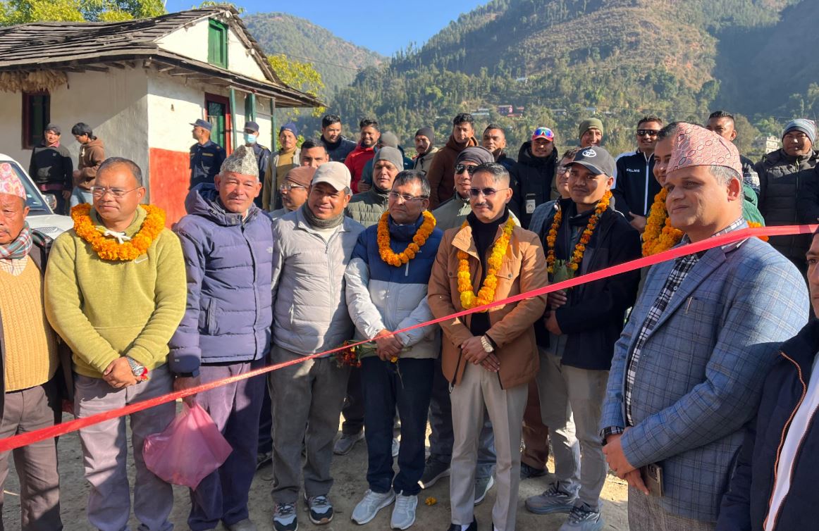 दम्ती, धाइरे, अधेँरी सडकखण्डको शिलान्यास