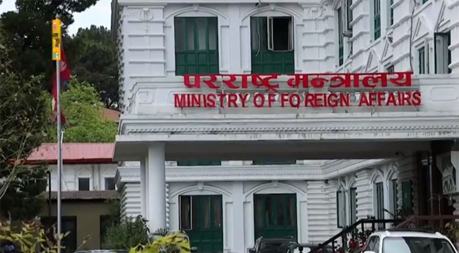 जसपा नेपालको राष्ट्रिय महाधिवेशन मञ्च हावाहुरीले भत्कायो