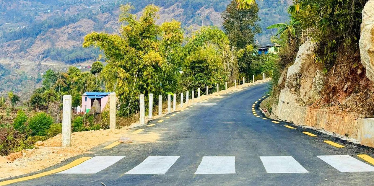 ट्रयाक खुलेको २६ वर्षपछि सडक कालोपत्र