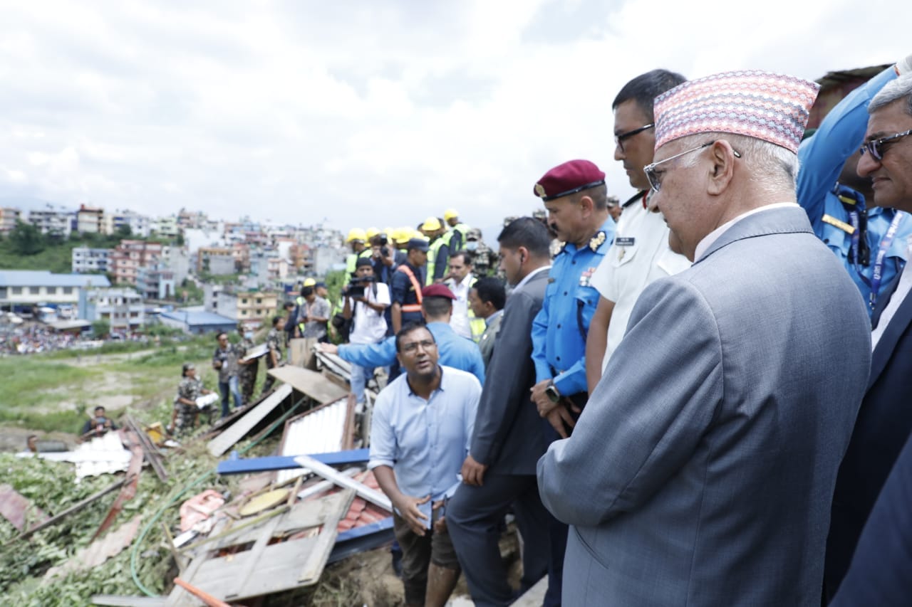 विमान दुर्घटनाबारे जानकारी लिन प्रधानमन्त्री पुगे घटनास्थल