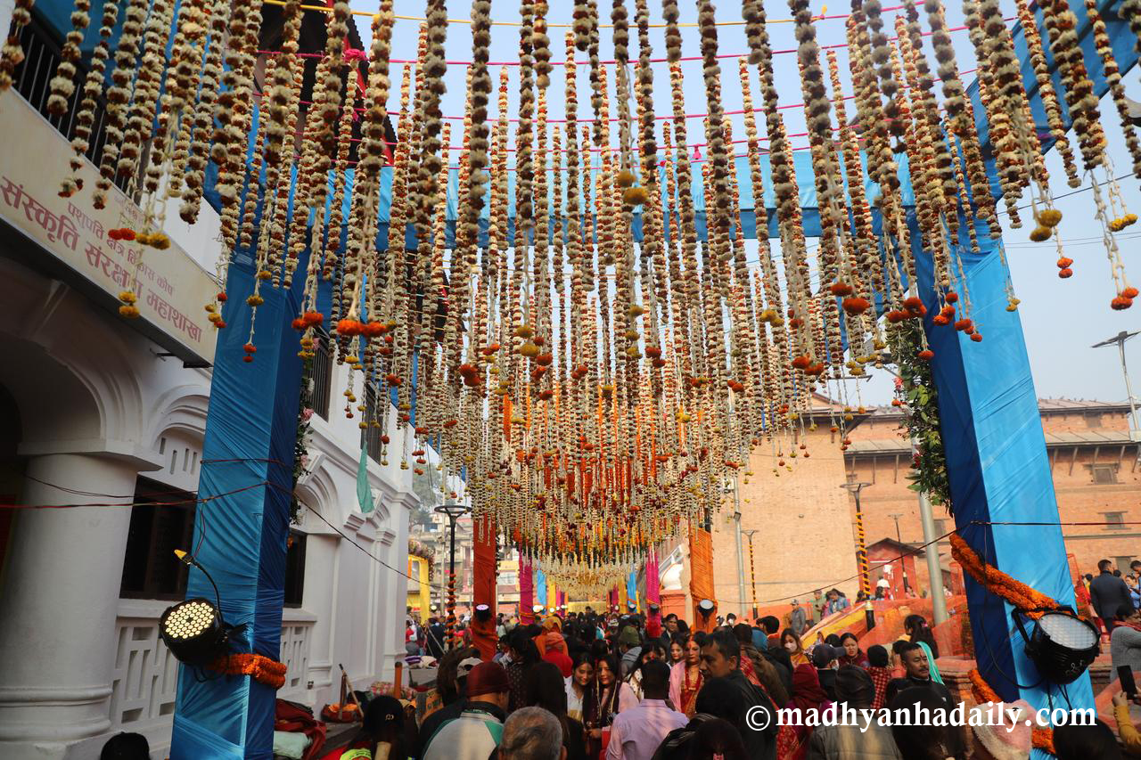 पशुपतिनाथमा व्यवस्थित रूपमा दर्शन गर्न सकिने