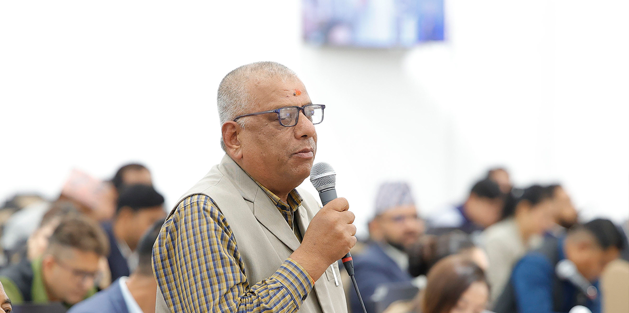 संसद् बैठकमै ढले सांसद भरत खड्का, अस्पताल लगियो