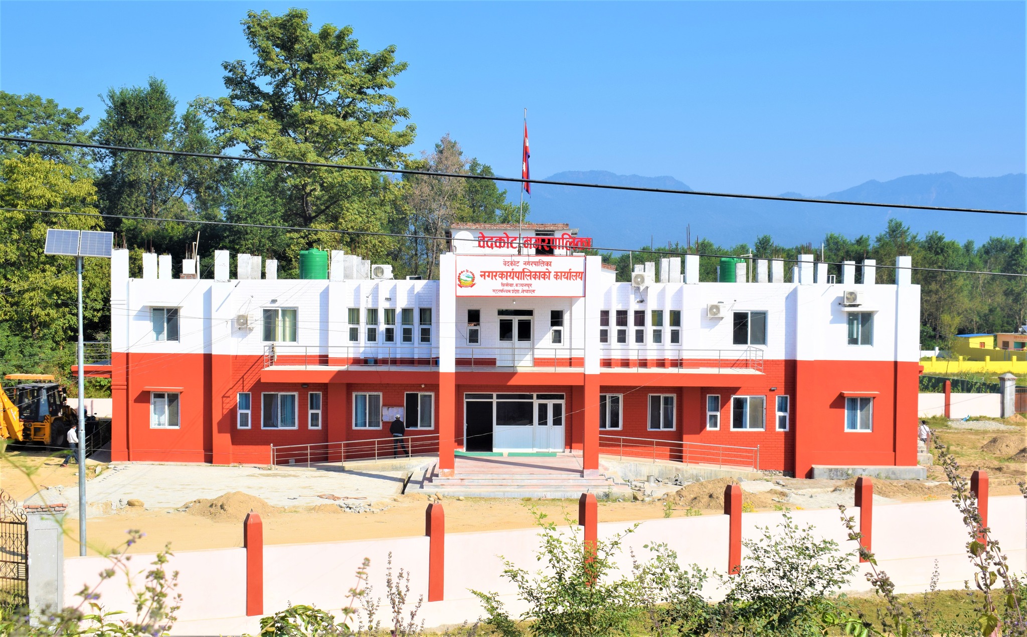 पूर्वाधार विकासमा गति लिँदै बेदकोट नगरपालिका