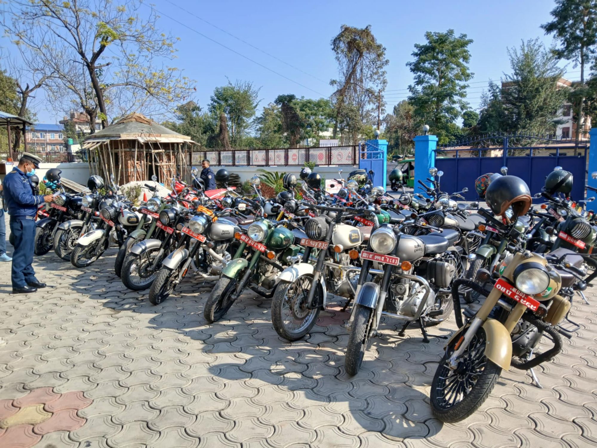 चर्को आवाज निकाल्दै ध्वनि प्रदूषण गराउने आठ मोटरसाइकल नियन्त्रणमा