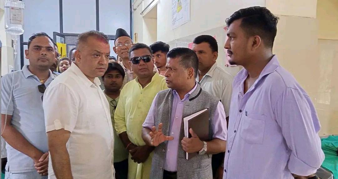 नारायणी अस्पतालमा अत्यावश्यक औषधि र जनशक्ति तयारी अवस्थामा राख्नुपर्छ : महामन्त्री थापा