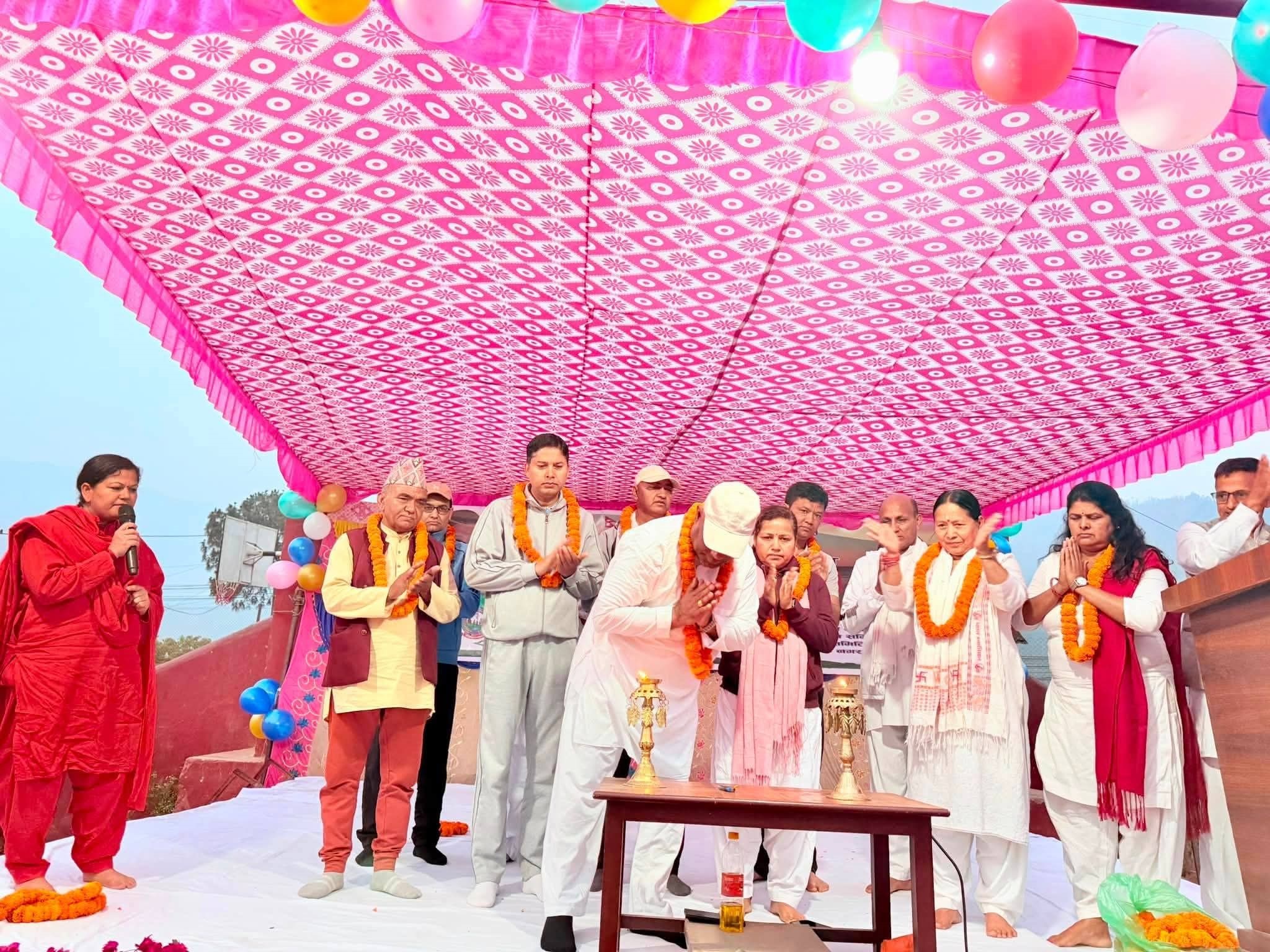 अर्घाखाँचीमा योगप्रति बढ्दो आकर्षण, युवादेखि वृद्धसम्म सहभागी
