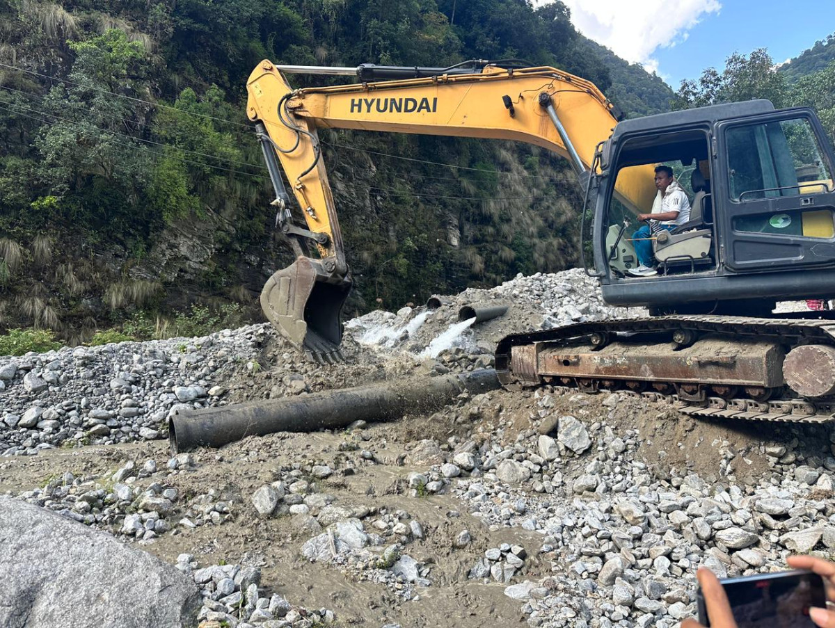 स्थानीयले बन्द गरे मेलम्ची खानेपानीको पानी पथान्तरण