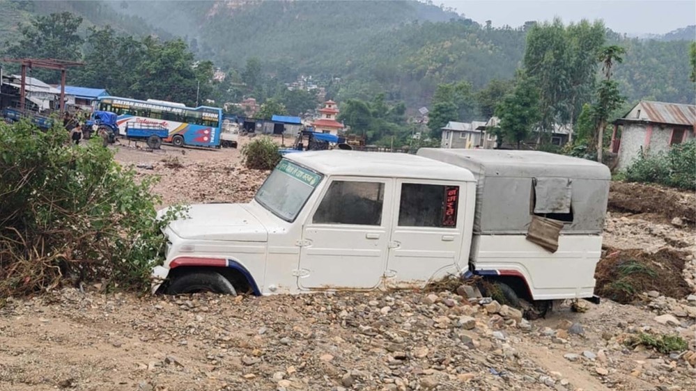 सल्यानमा सय बढी बस्ती जोखिममा