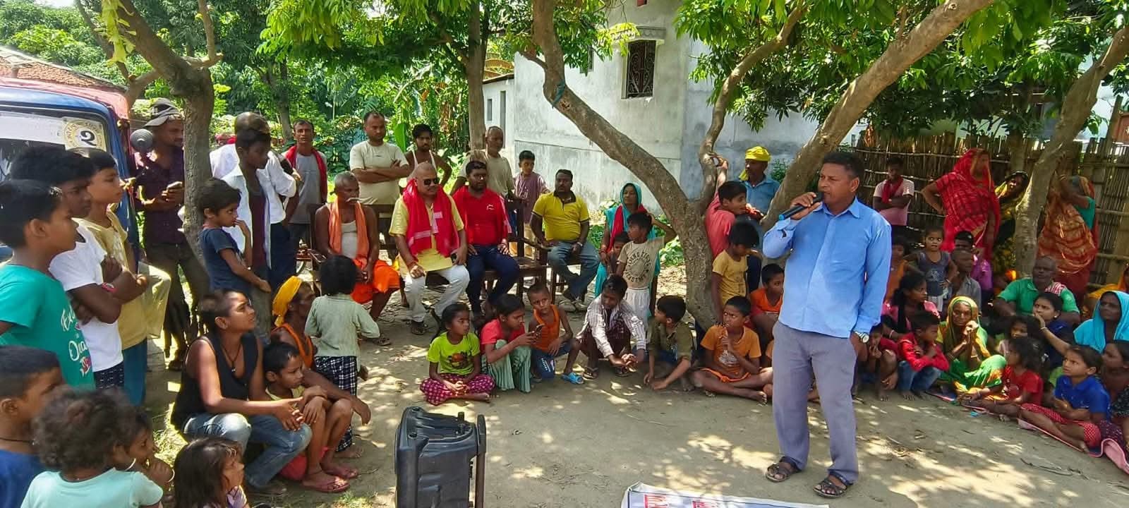 आत्महत्या न्यूनीकरणका लागि दुर्गा भगवतीमा सडक नाटक : अध्यक्ष सिंहको पहलको स्थानीयद्वारा प्रशंसा
