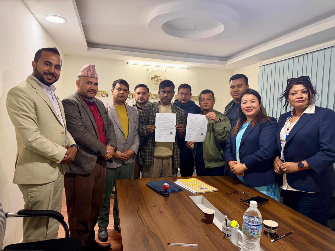 स्वास्थ्य परीक्षण कार्यमा अवरोध नपुर्‍याउन दुई संघको आग्रह