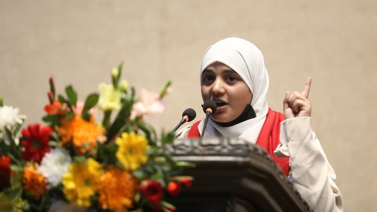 राजनीतिमा मुस्कान