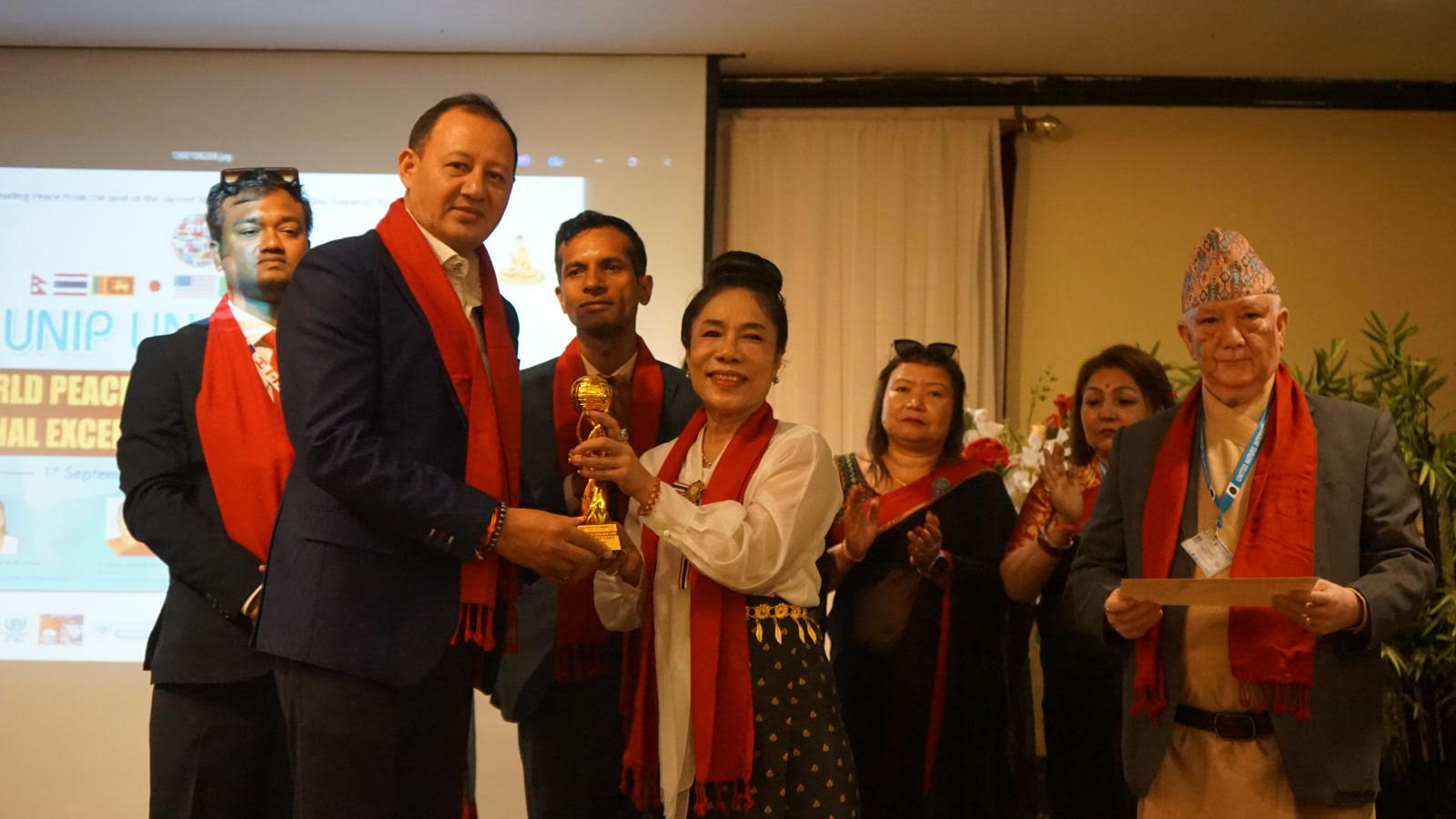 बैंककमा युएनआईपी युएन ग्लोरी अवार्ड तथा ग्लोबल मिट सम्पन्न