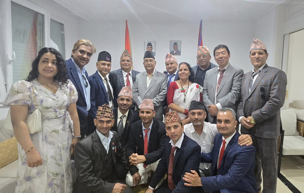 प्रधानमन्त्रीसँग प्रवासी नेपाली मञ्चको अन्तरक्रिया : स्वदेश फर्किएर विकास र समृद्धिमा सघाउन आग्रह