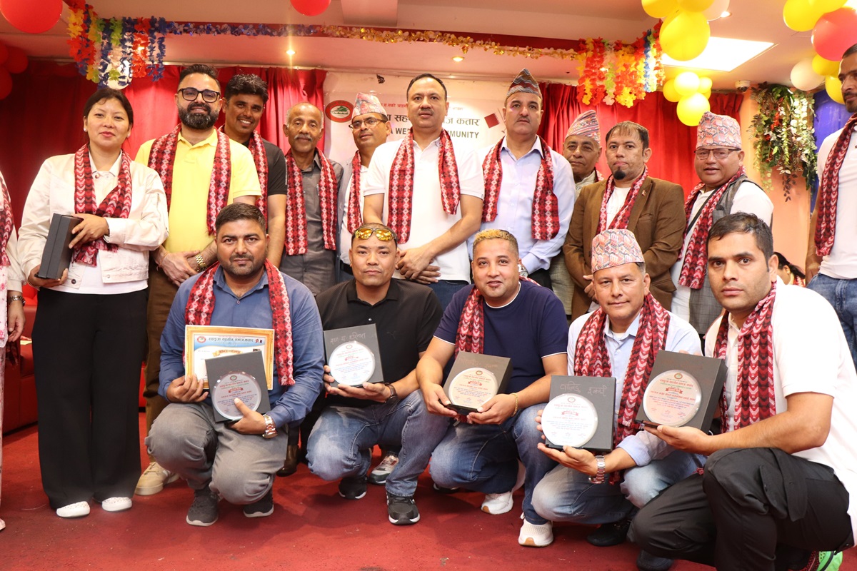 सांगीतिक प्रस्तुति दिन कतार आएका ३ कलाकार एकैदिन ३ संस्थाबाट सम्मानित
