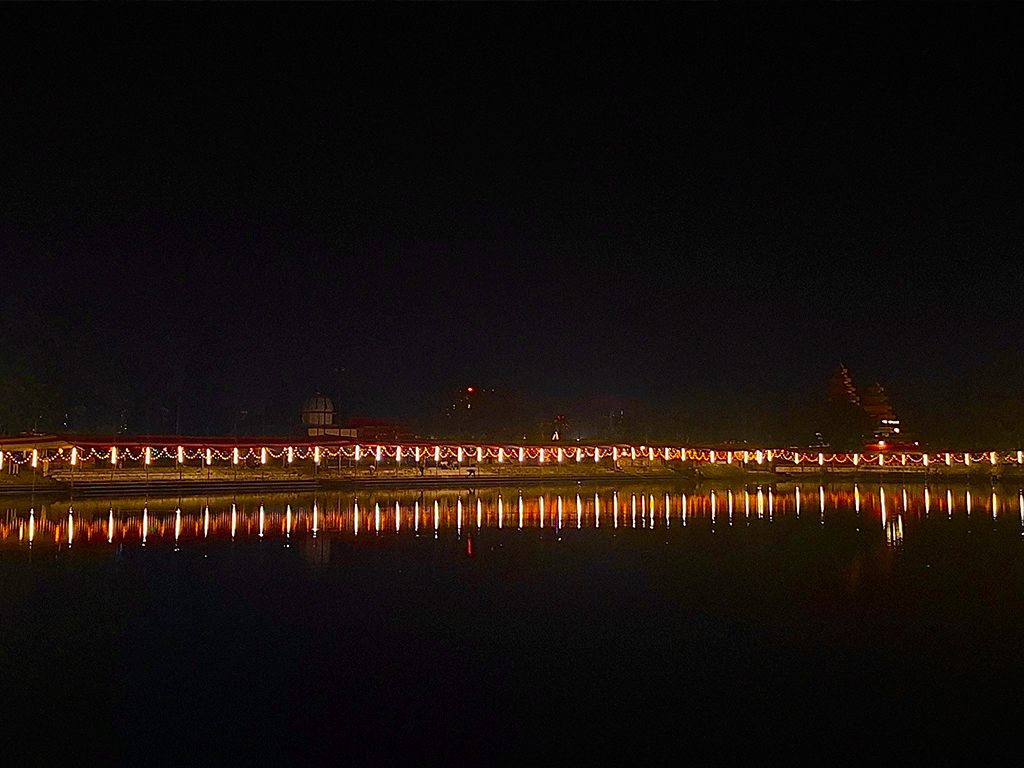 छठको दोस्रो दिन आज खरना, सक्खरमा पकाइएको खिर कूलदेवतालाई चढाइँदै