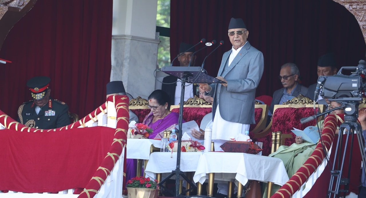 जनताको हित र अभिमतभन्दा शाही इशारा किर्माथ ठूलो हुन सक्दैन : प्रधानमन्त्री ओली