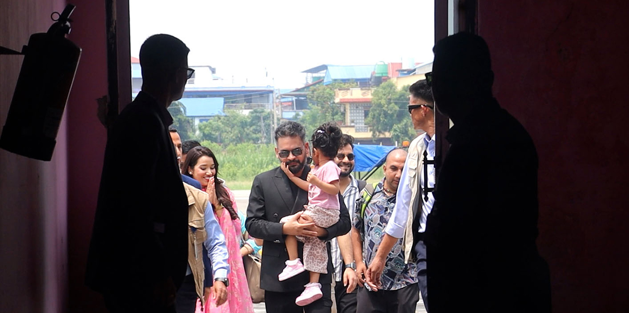 तीन दिन बस्नेगरी सपरिवार चितवन पुगे बालेन 
