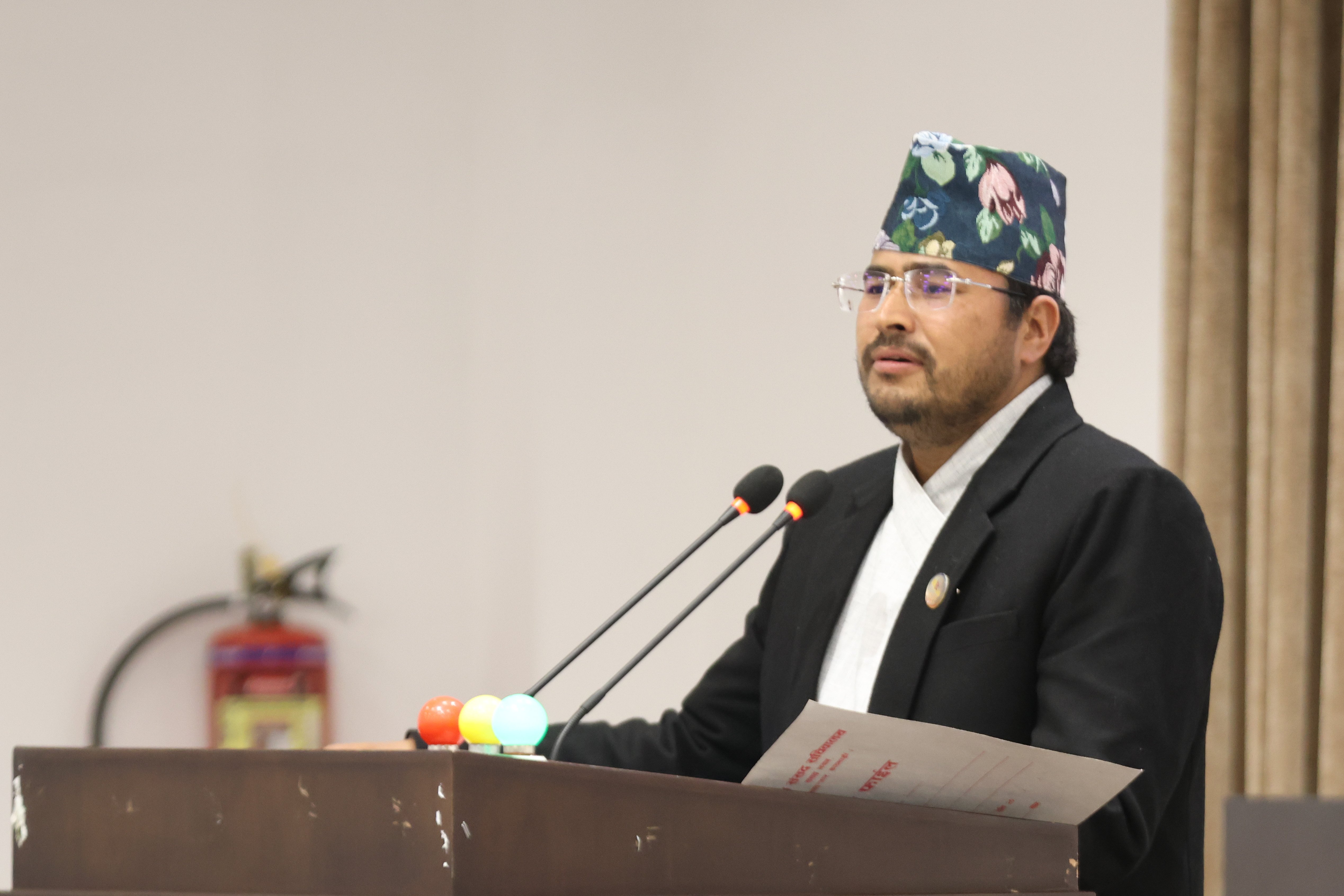 दरबार हत्याकाण्डको पुनः छानबिन गर्न सांसद शाहीको माग