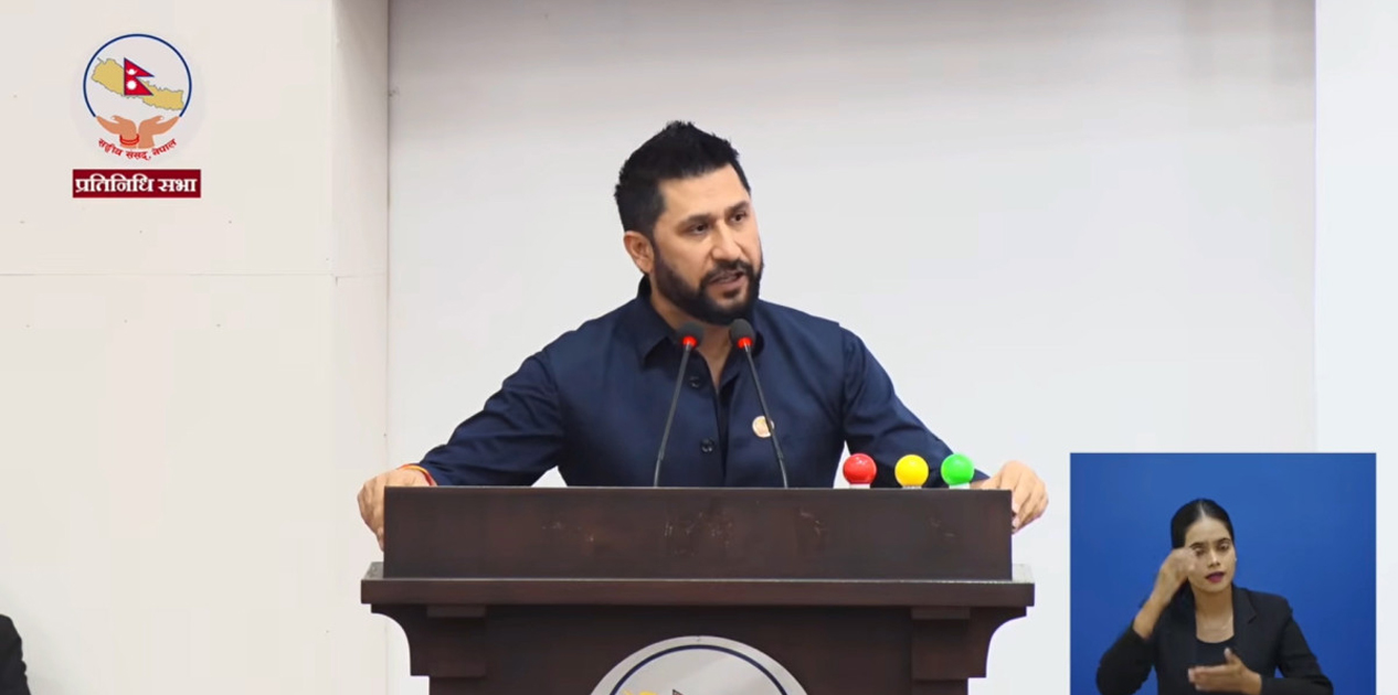 अमेरिका-इरान तनाव चर्किँदै