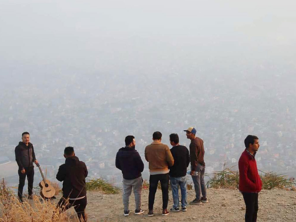 धरानको चिन्डेडाँडामा पर्यटकको चहलपहल