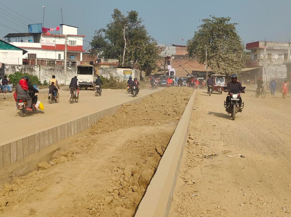 महेशपुर भन्सार सडकको ५४ प्रतिशत भौतिक प्रगति