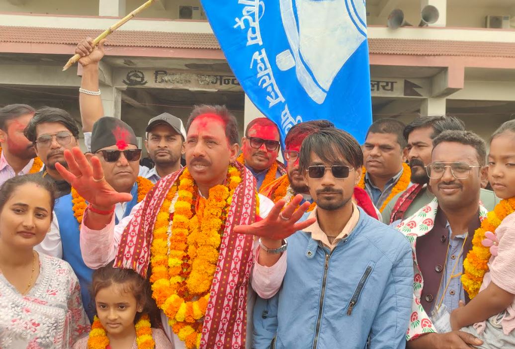 रास्वपाको लहर : नवलपरासीका दुवै सिट कब्जा